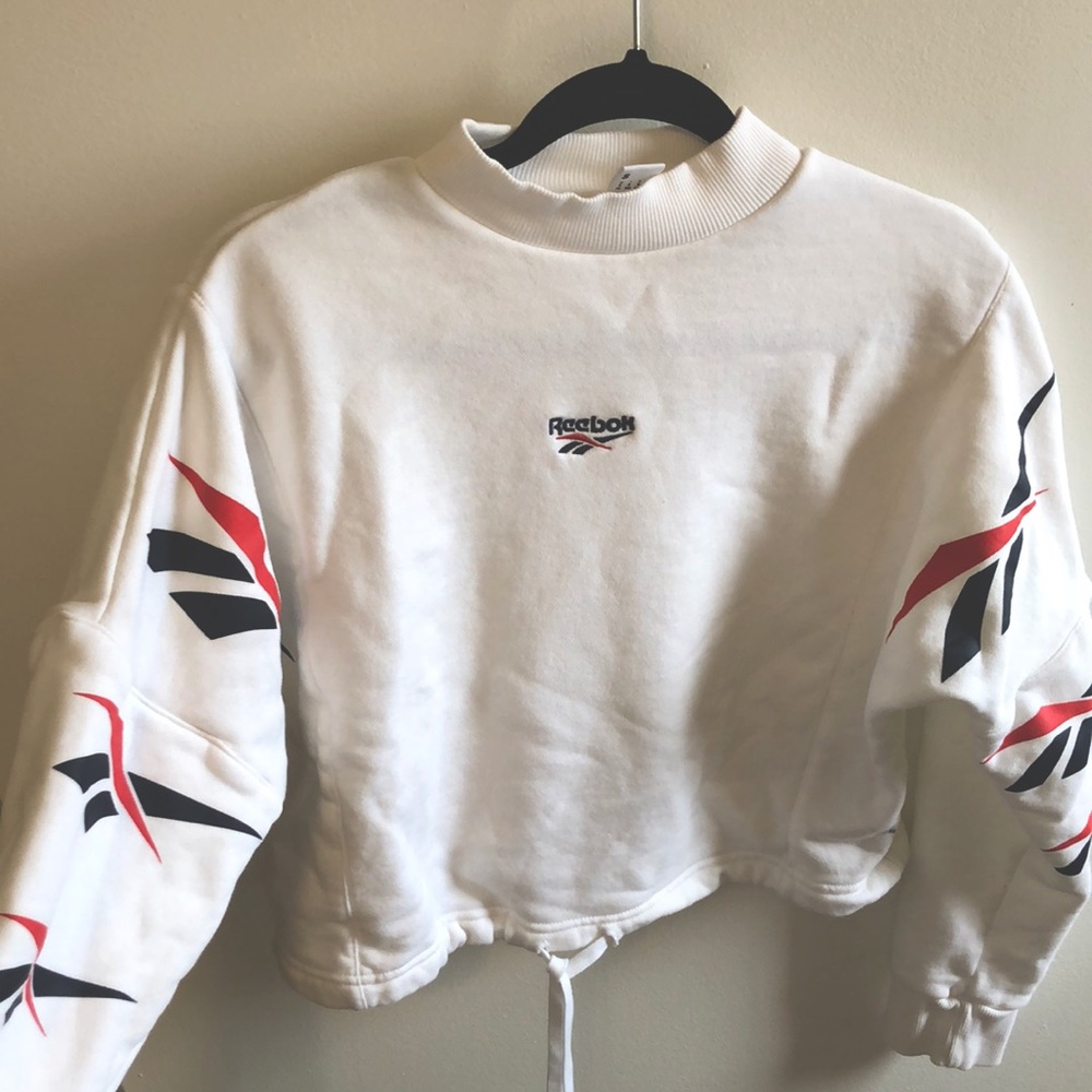 REEBOK SWEATER